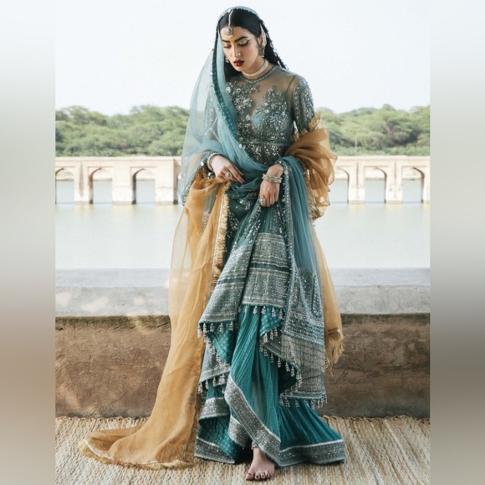 Hussain Rehar Safeena Teal Blue Pishwas Dress - Picture 2 of 8